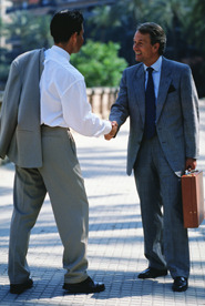 handshake.jpg (27328 bytes)